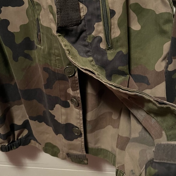 Vintage LF small jacket with lace skull detail on back - Picture 9 of 12